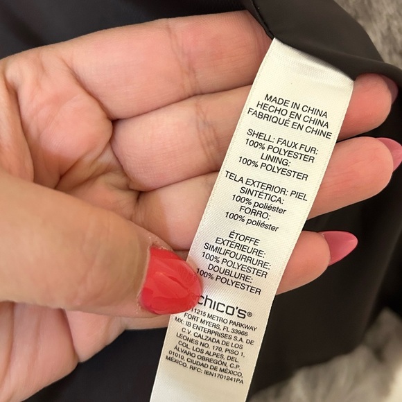 4/$20 Chico’s faux fur plush vest beige black with mandarin collar- size S- 4 US - Picture 9 of 10